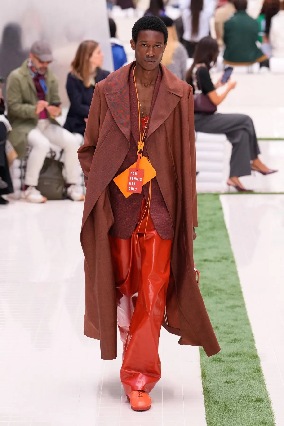 Lacoste Spring Summer 2026 Paris Fashion Week 2 La collection Lacoste printemps 2026 revisite les codes du tennis avec élégance