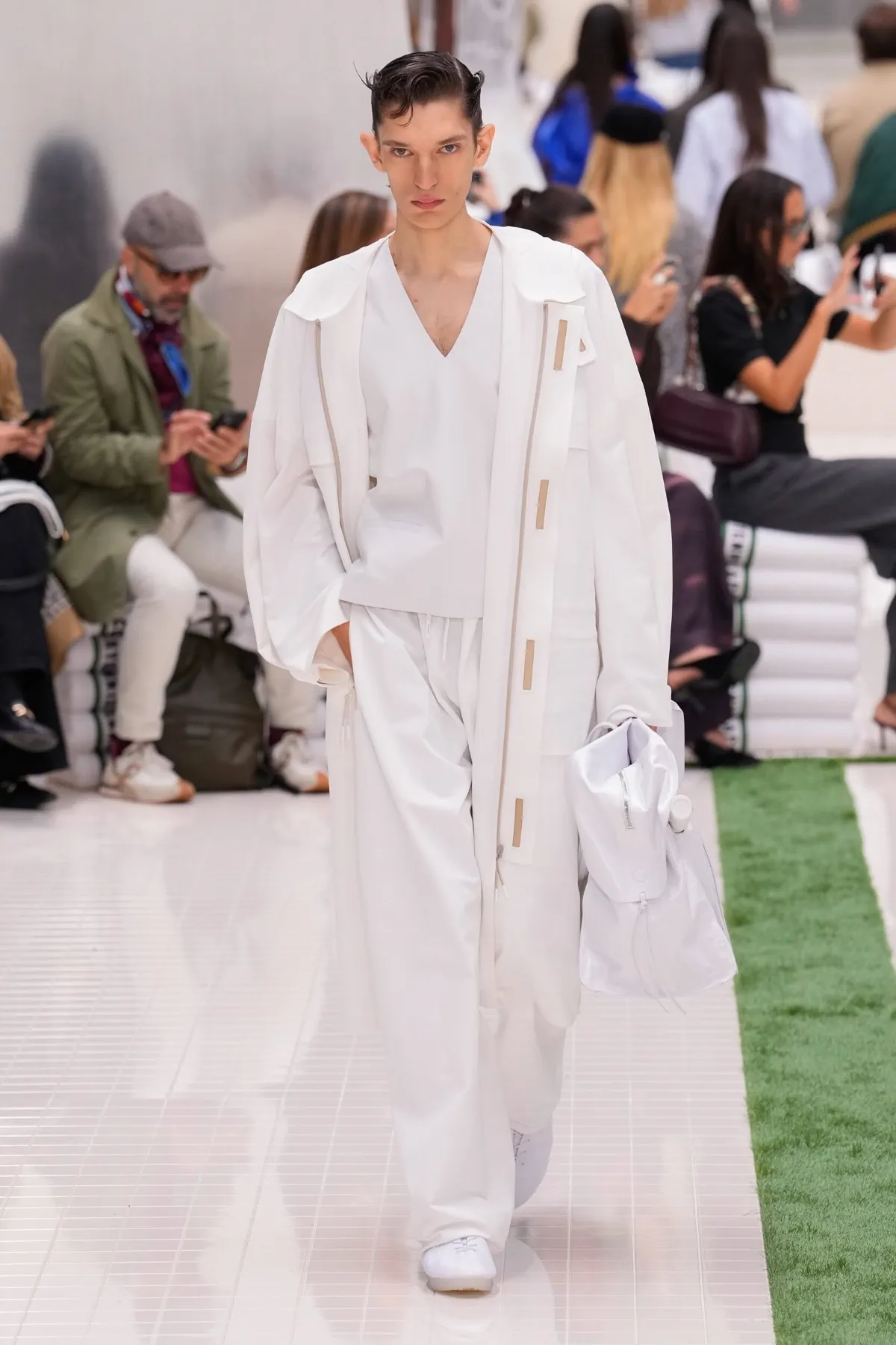 La collection Lacoste printemps 2026 revisite les codes du tennis avec élégance