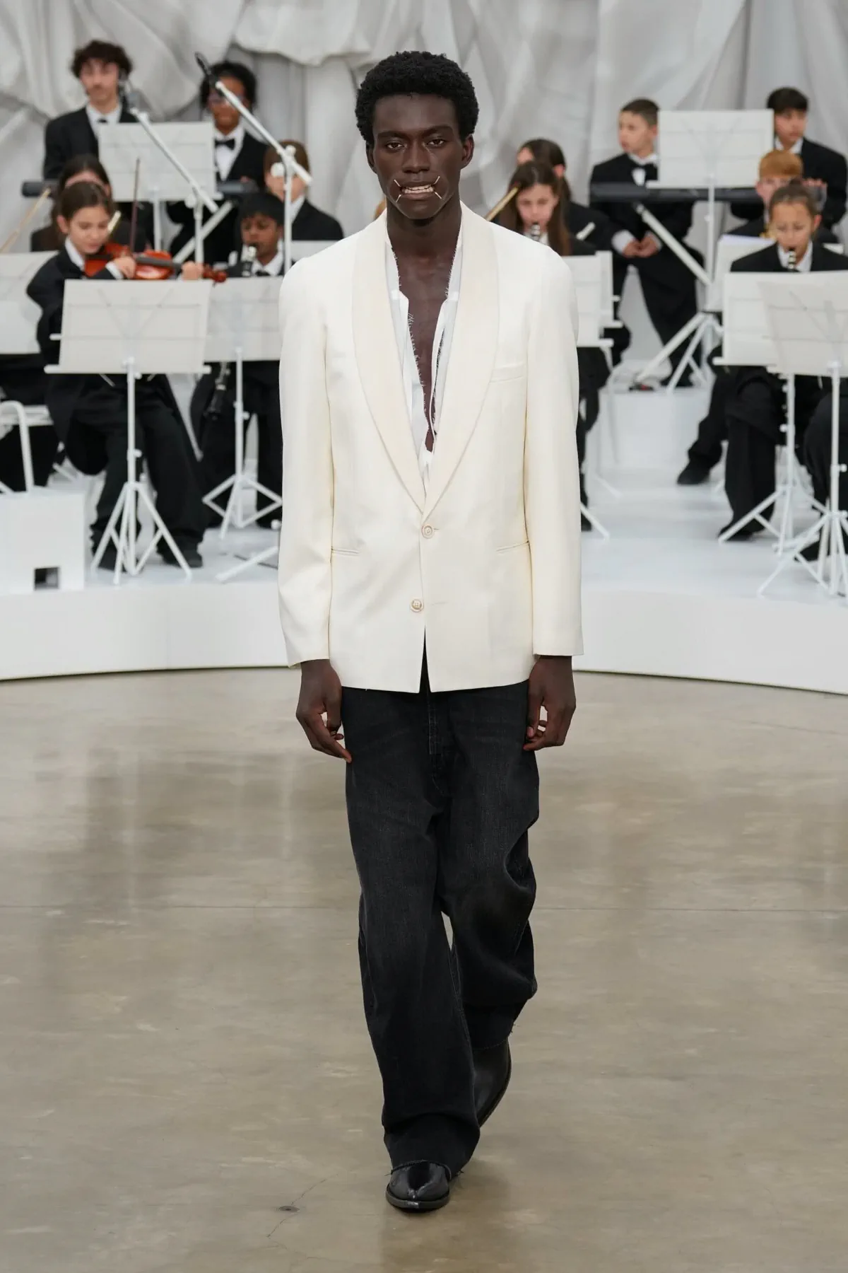 La collection Maison Margiela printemps 2026 marque un retour aux fondamentaux