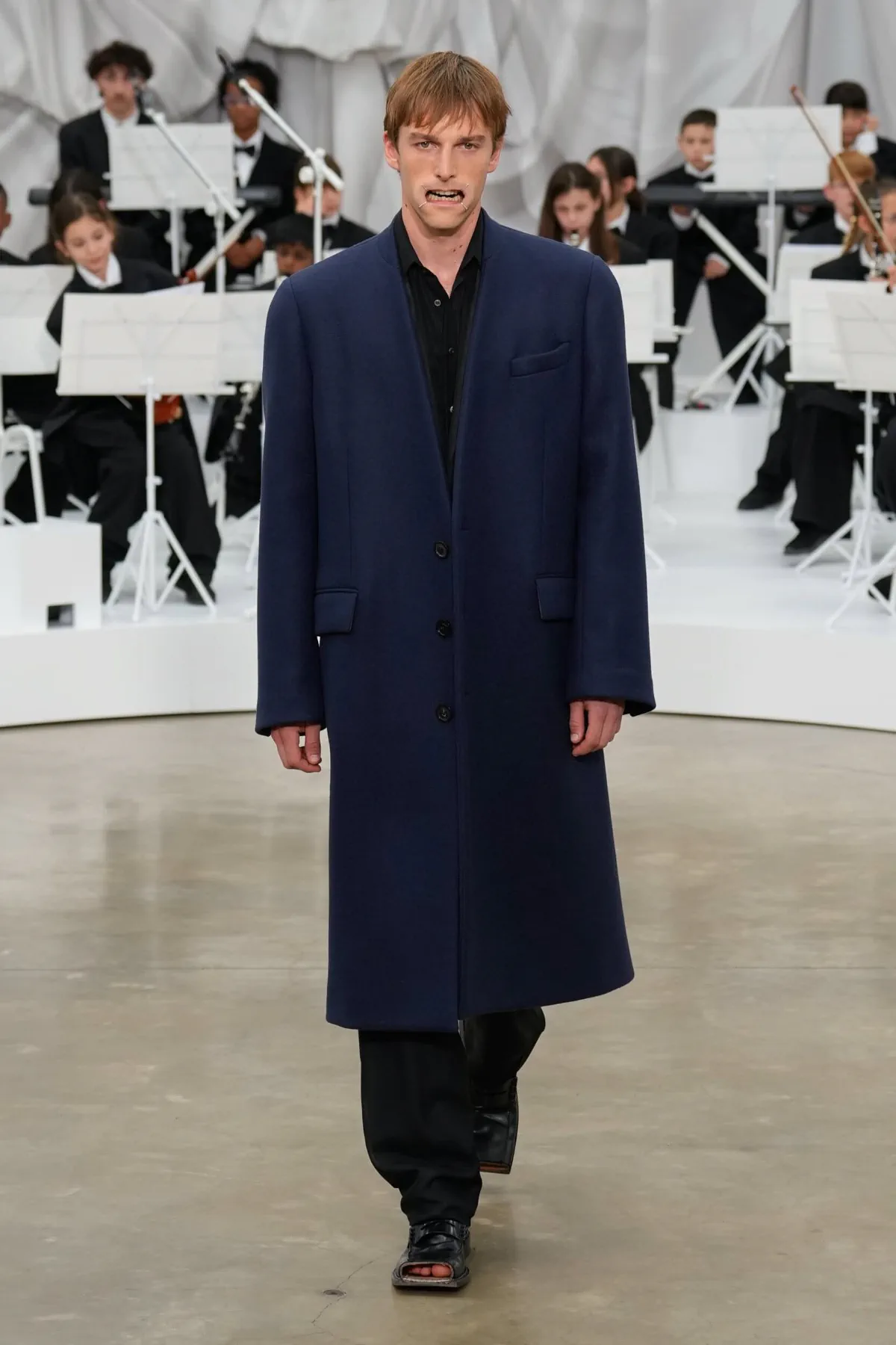 La collection Maison Margiela printemps 2026 marque un retour aux fondamentaux