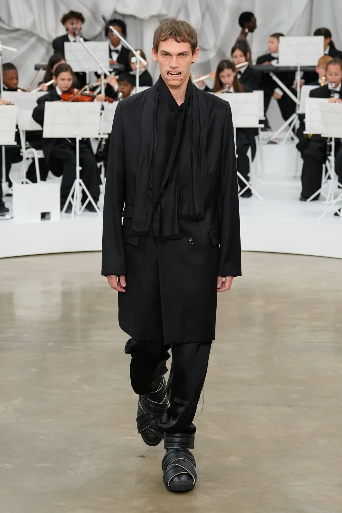 La collection Maison Margiela printemps 2026 marque un retour aux fondamentaux