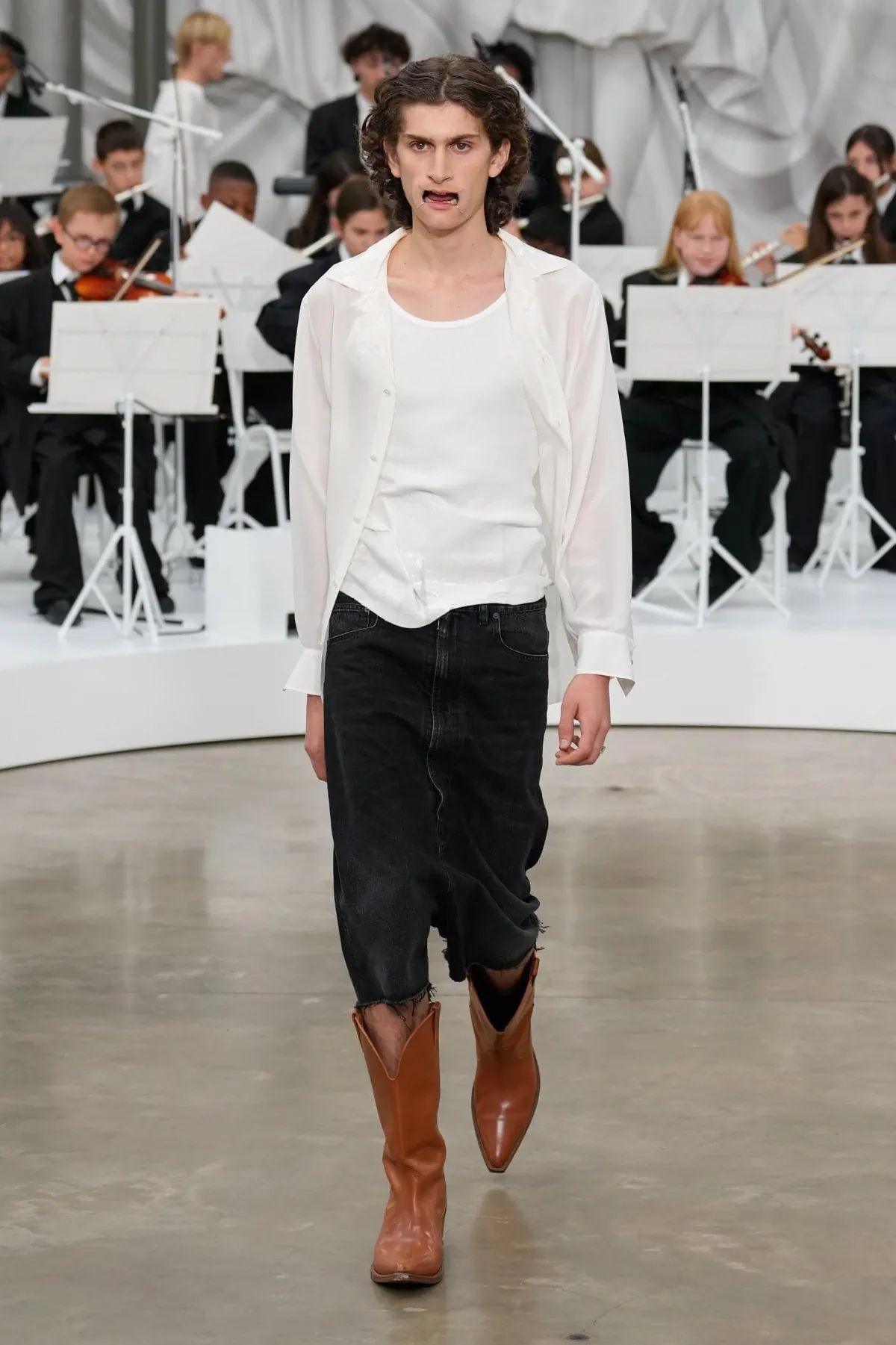 La collection Maison Margiela printemps 2026 marque un retour aux fondamentaux