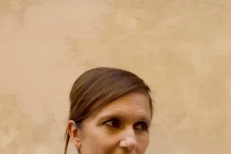 Maria Grazia Chiuri revient et est nommée directrice de création chez FENDI