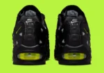 Les Nike Air Max 95 « Houseflies » transforment Halloween en cauchemar réfléchissant