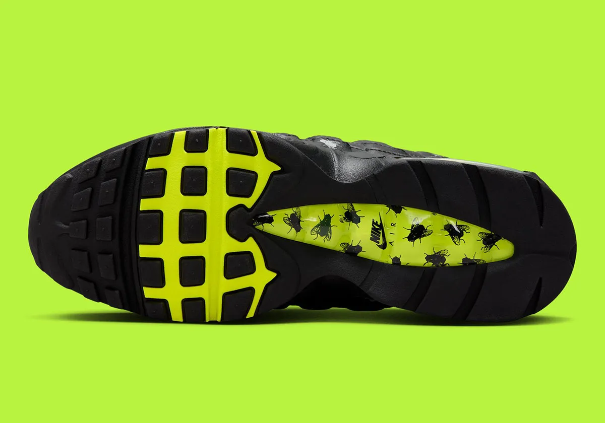 Nike Air Max 95 Houseflies 5 Les Nike Air Max 95 « Houseflies » transforment Halloween en cauchemar réfléchissant