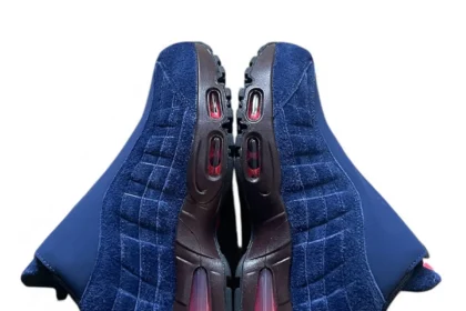 La Nike Air Max 95 Zip « Loyal Blue » fait son grand retour pour les fêtes