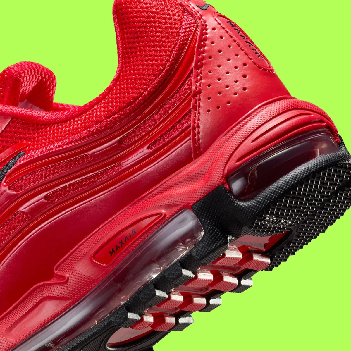 Nike Air Max TL 2.5 Red October 7 La Nike Air Max TL 2.5 « Red October » sera bientôt disponible