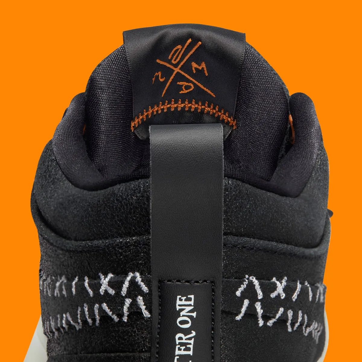 La Nike BOOK 1 « Halloween » débarque pour la saison des frissons