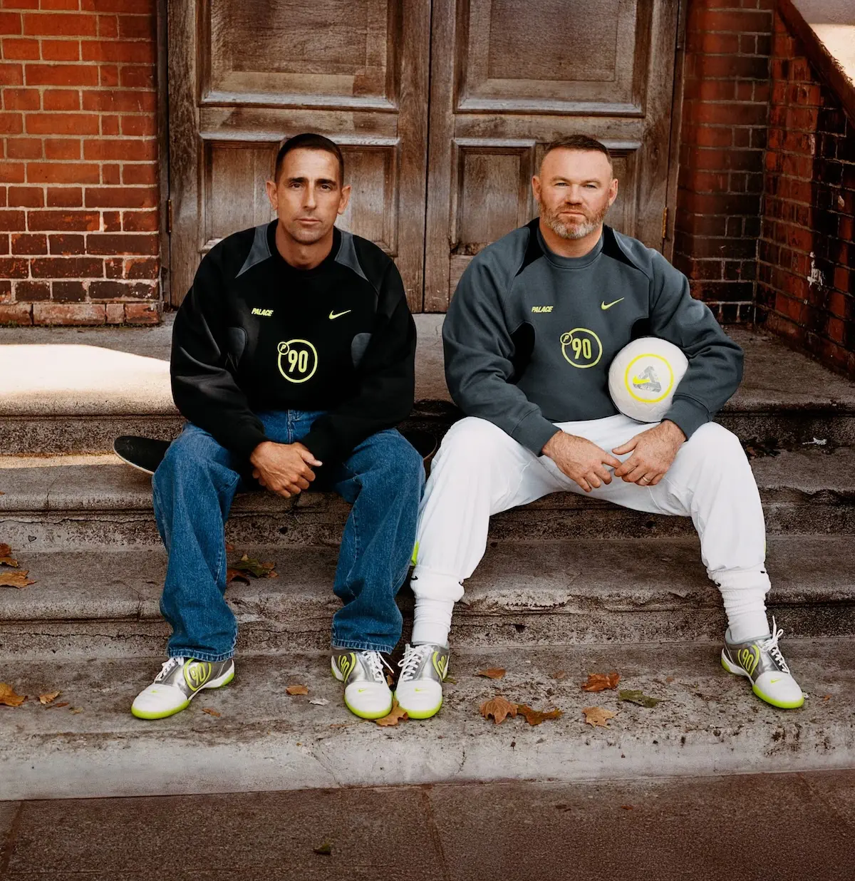 Premiere collaboration Palace x Nike 1 La première collaboration de Palace avec Nike marque un tournant dans la culture streetwear