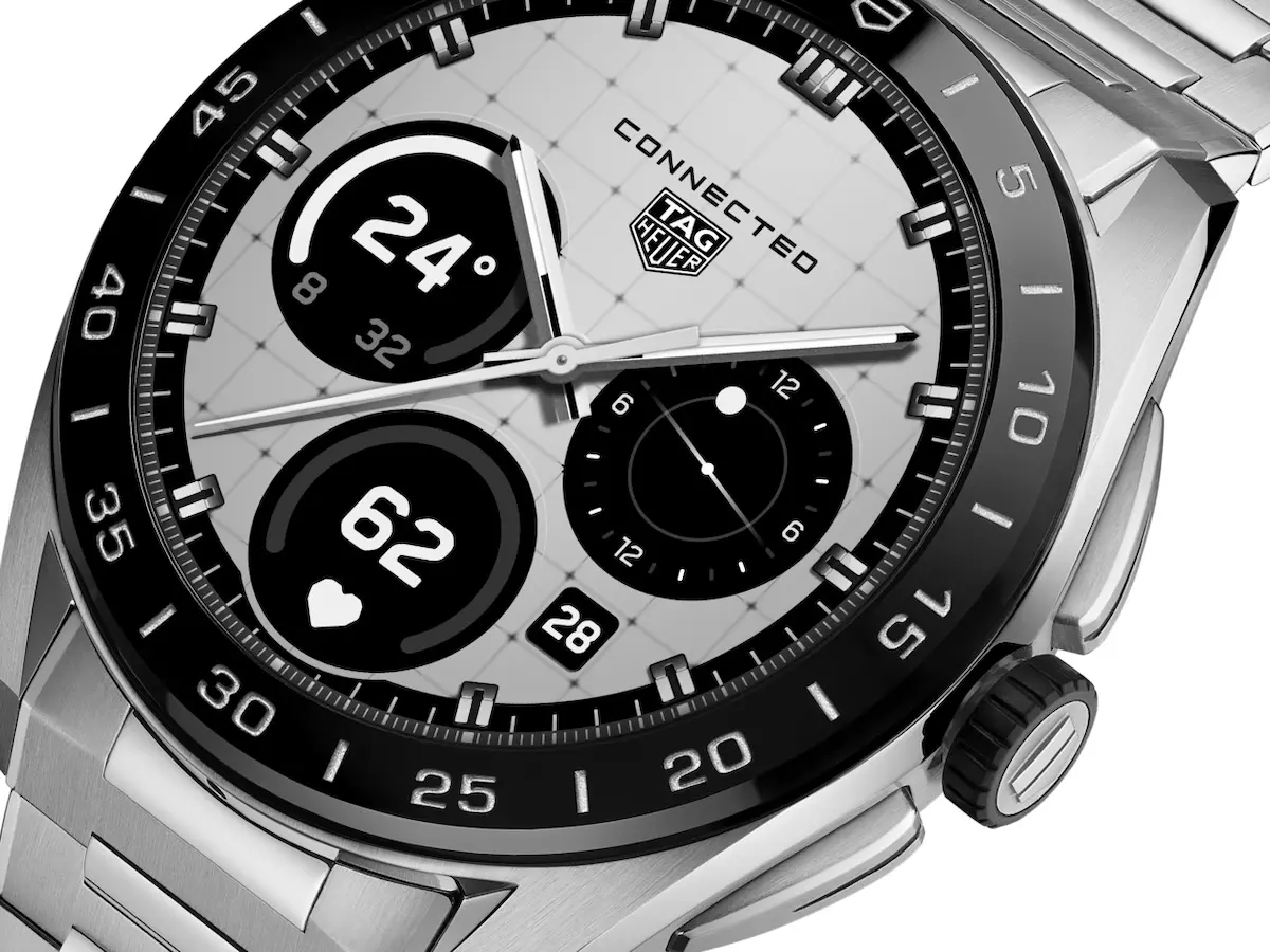 TAG Heuer Connected Calibre E5 3 La nouvelle montre connectée TAG Heuer Connected Calibre E5 débarque avec deux formats et une interface propriétaire