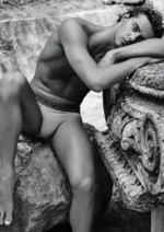 Thomas Ceccon devient le visage Emporio Armani Underwear pour la saison automne-hiver 2025-2026