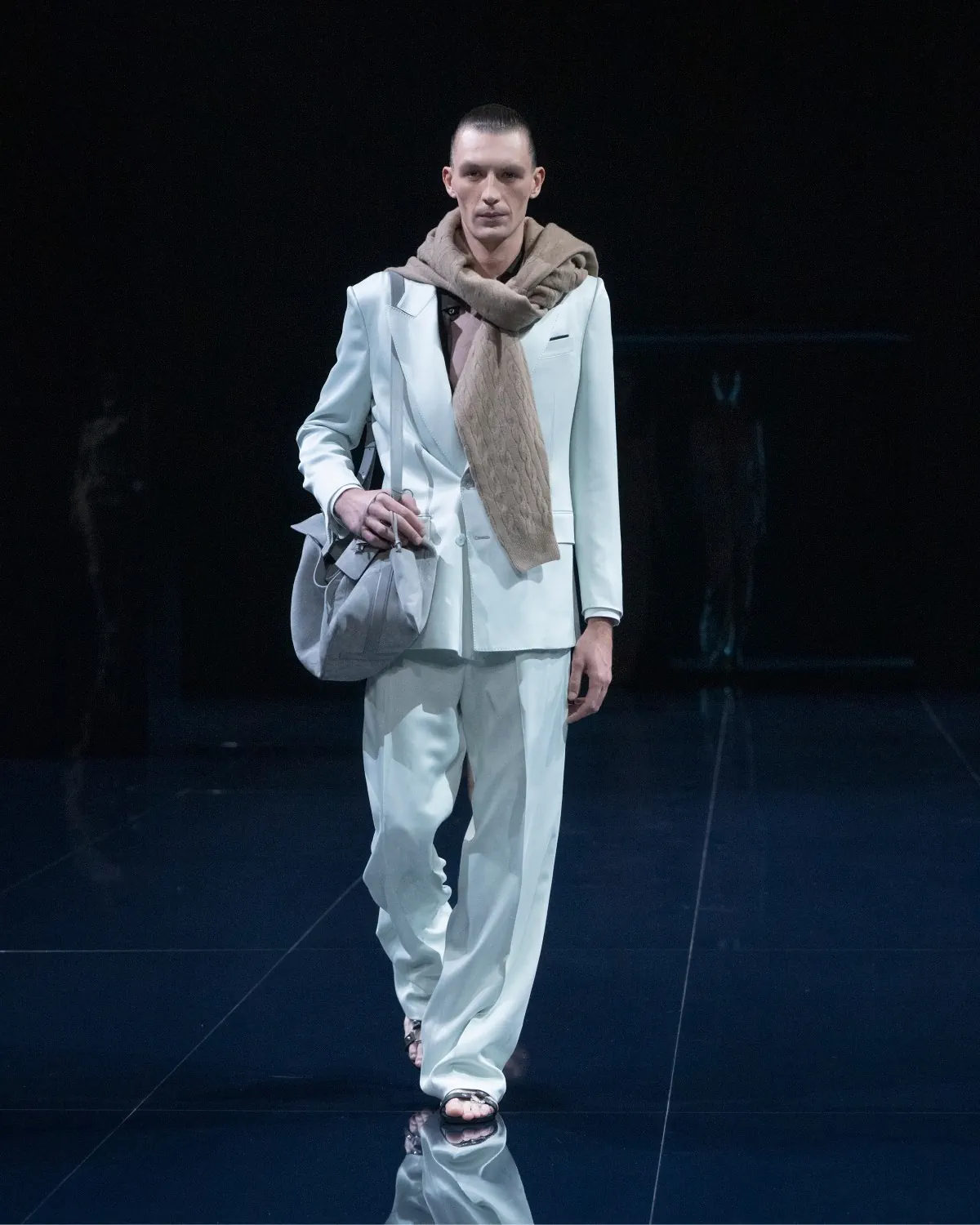 Tom Ford Spring Summer 2026 Paris Fashion Week 3 La collection Tom Ford printemps 2026 réinvente la séduction masculine