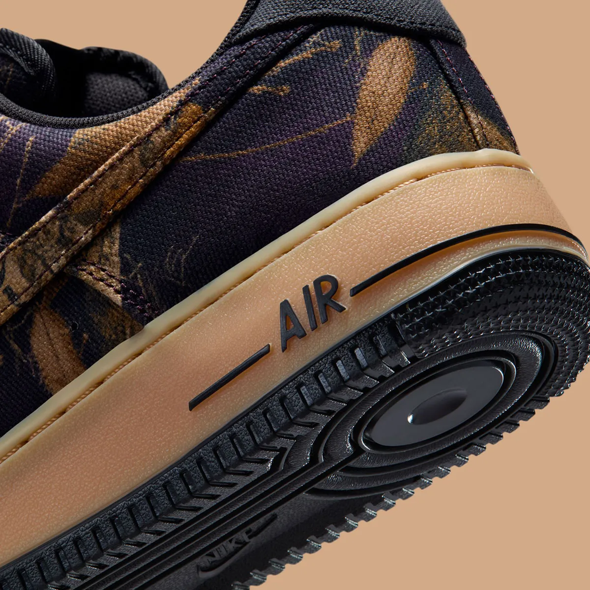 Troisieme Nike Air Force 1 Low Realtree 6 La Nike Air Force 1 Low « Realtree » revient avec une troisième déclinaison très attendue