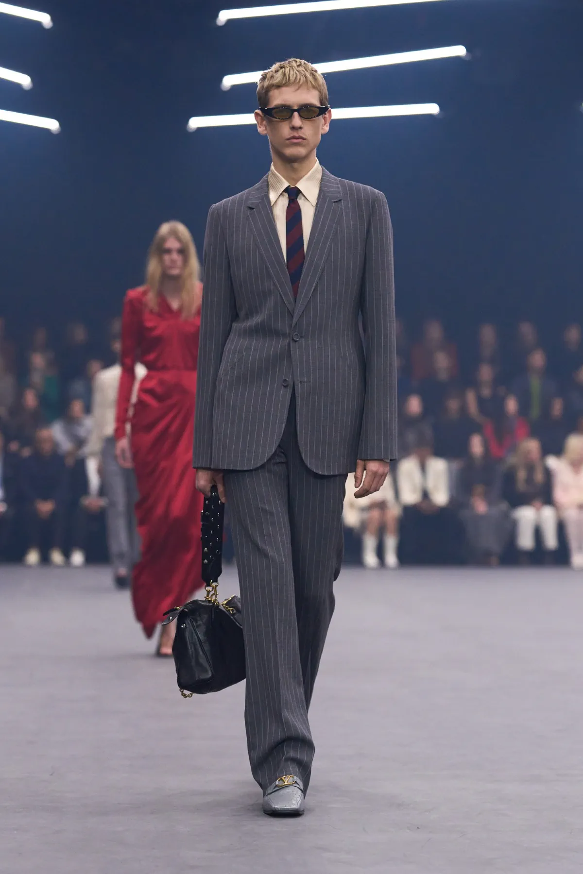 La collection Valentino printemps 2026 : un retour à la lumière