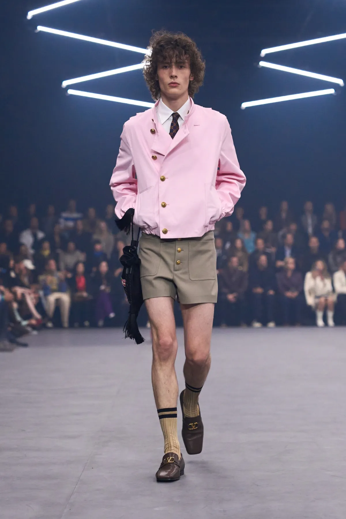 La collection Valentino printemps 2026 : un retour à la lumière