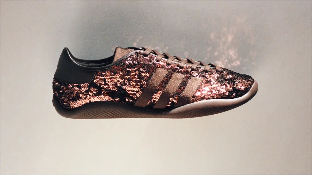 La nouvelle collaboration automne/hiver 2025 d’adidas Originals x Wales Bonner réinvente le sportswear