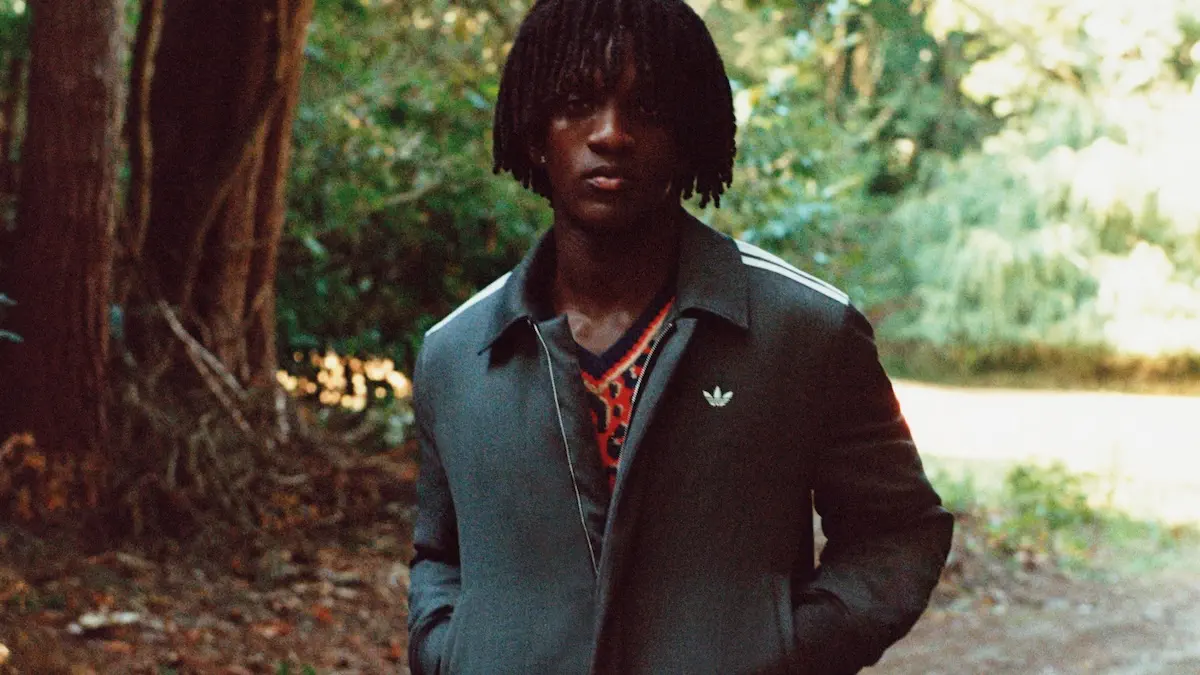 La nouvelle collaboration automne/hiver 2025 d’adidas Originals x Wales Bonner réinvente le sportswear