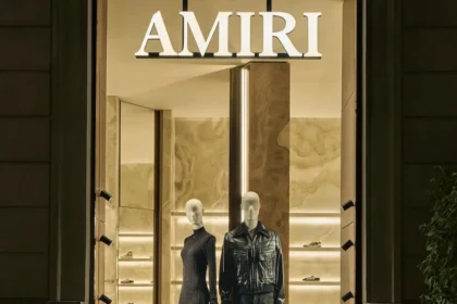 AMIRI ouvre sa première boutique européenne à Milan : un nouveau chapitre pour la maison californienne