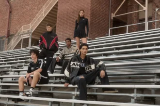 AMIRI réinvente « The Breakfast Club » dans sa campagne pré-printemps 2026 au charme cinématographique