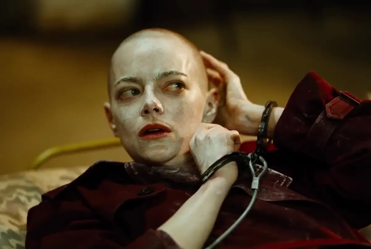 « Bugonia » : Yorgos Lanthimos signe son film le plus audacieux et accessible