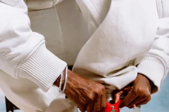 Converse Shai 001 « Winter Red » : : la sneaker hivernale qui fait monter la température