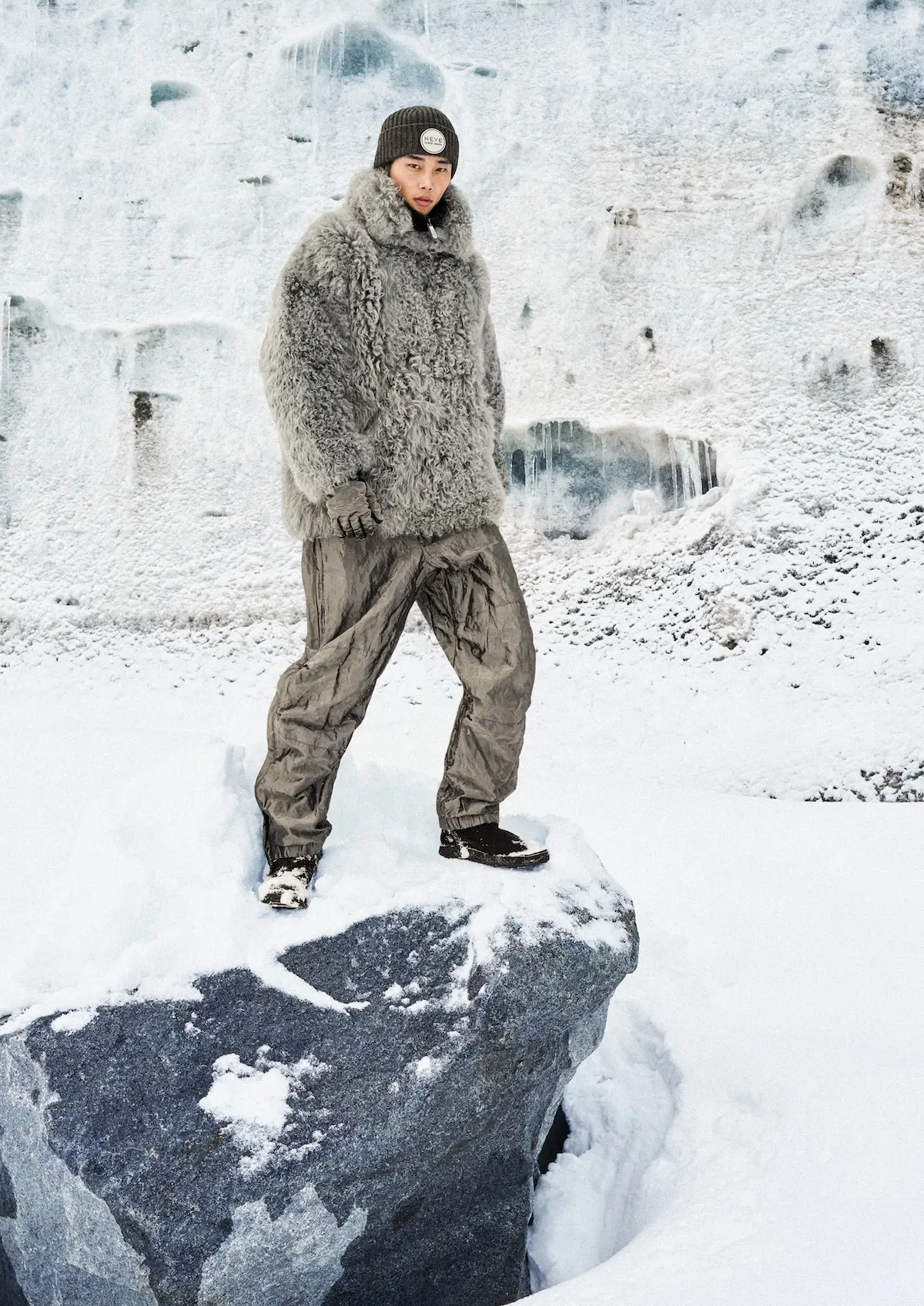 Giorgio Armani Neve : l’élégance alpine réinventée pour l’Automne-Hiver 2025-2026