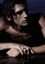 Giorgio Armani signe sa première ligne de haute joaillerie pour hommes