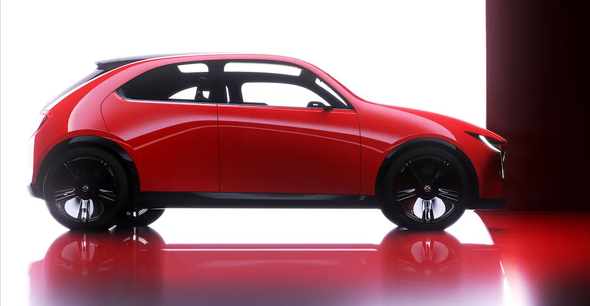 Mazda Vision X-Compact : la citadine du futur qui parle à son conducteur