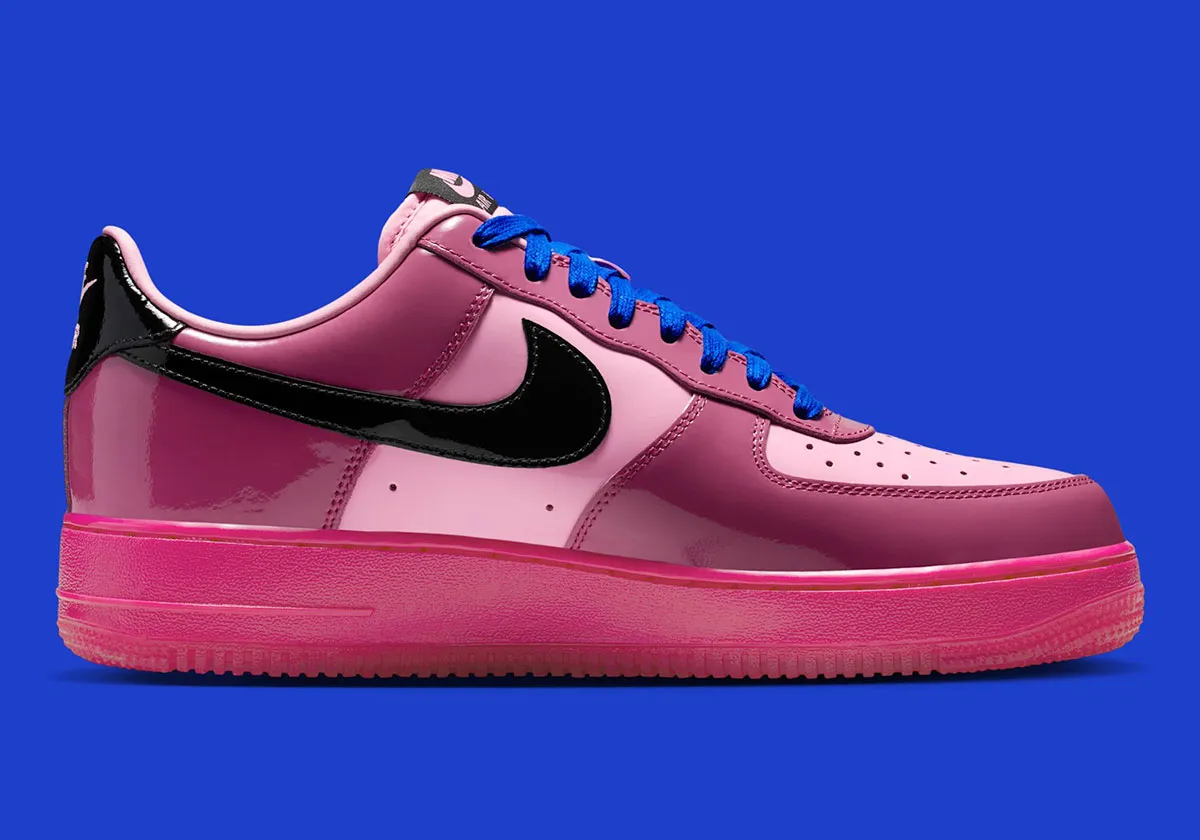 Nike Air Force 1 Low « Pink Cooler » : le retour du cuir verni au style Y2K