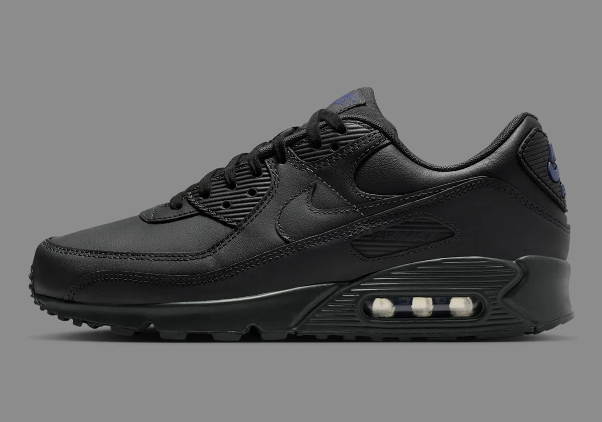 Nike Air Max 90 Sanded Purple 2 Nike Air Max 90 « Sanded Purple » : le coloris hivernal qui mise sur l’élégance sombre