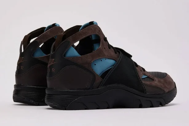 La Nike Air Trainer Huarache « Velvet Brown » débarque enfin aux USA : un retour culte des années 90