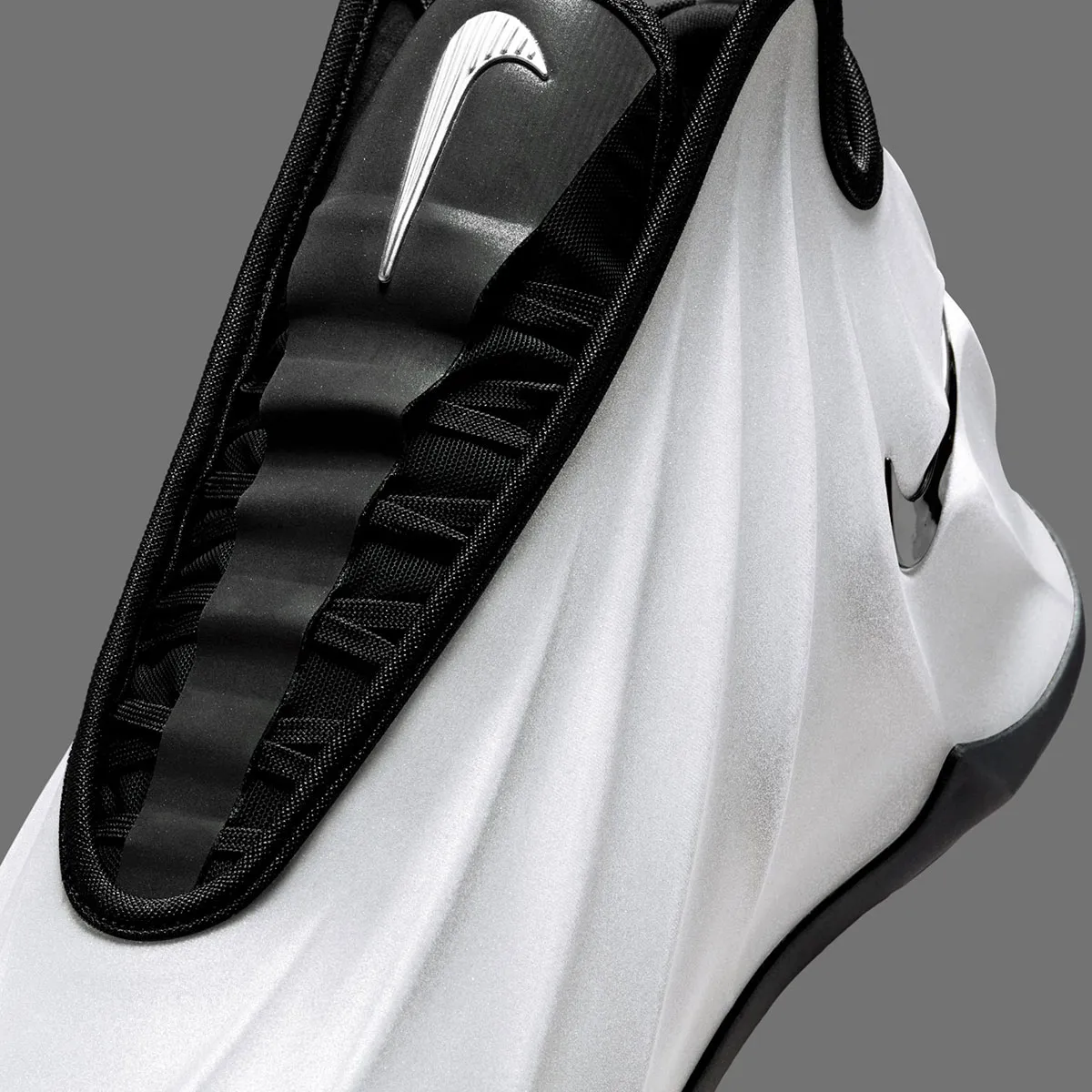 Nike GT Future « Metallic Silver » : la sortie grand public enfin confirmée pour décembre