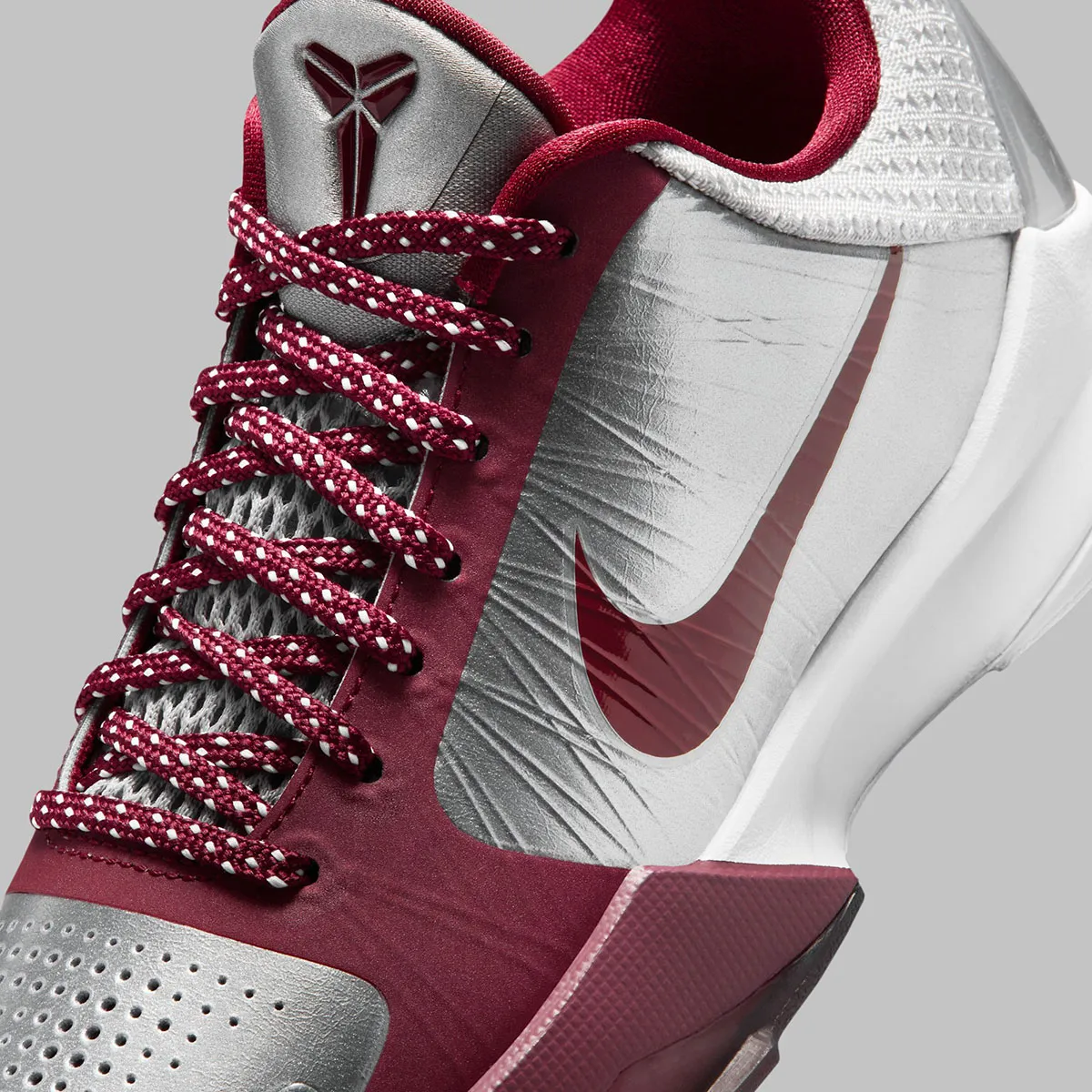 Nike Kobe 5 Protro « Lower Merion Aces » : la réédition 2026 rend hommage au lycée de Kobe Bryant