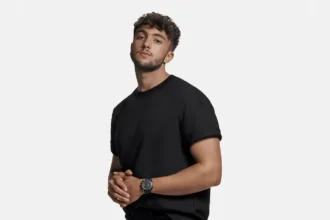 OMEGA accueille Inoxtag comme Ami de la Marque : une alliance stratégique entre horlogerie de luxe et nouvelle génération