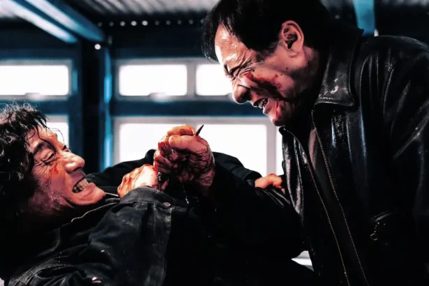 Dans « The Shadow’s Edge », Jackie Chan affronte l’IA dans un polar explosif alliant action old-school et technologie