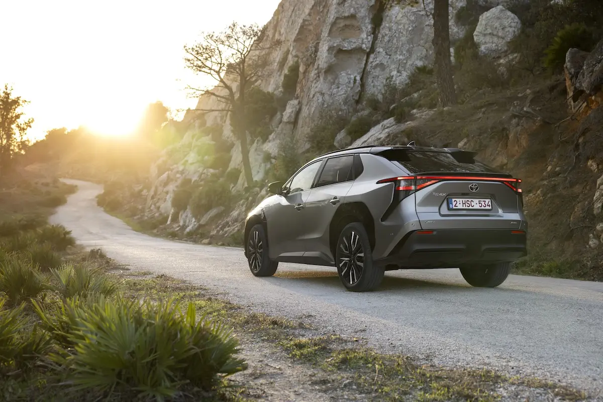 Toyota bZ4X 2025 : plus puissant, plus autonome et totalement repensé