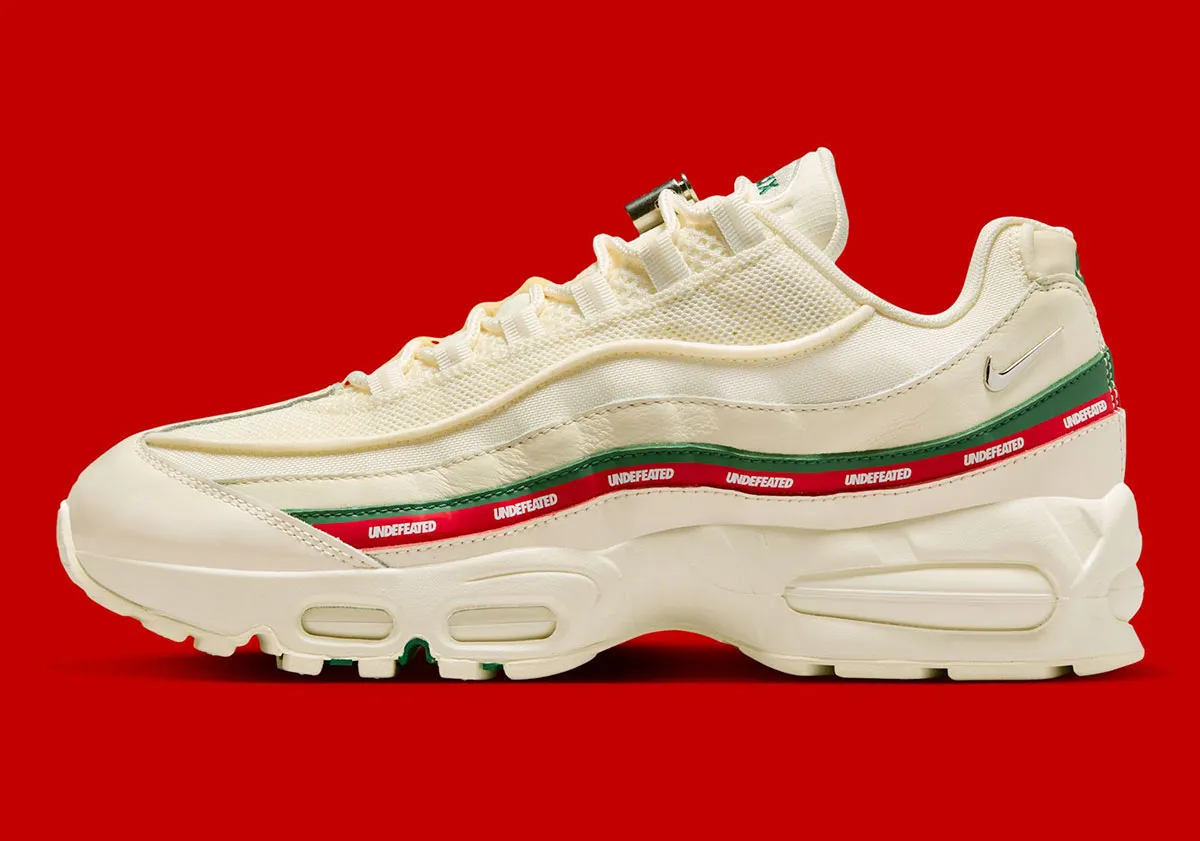 UNDEFEATED x Nike Air Max 95 « Sail » : la version premium inspirée de Gucci arrive pour les fêtes 2025