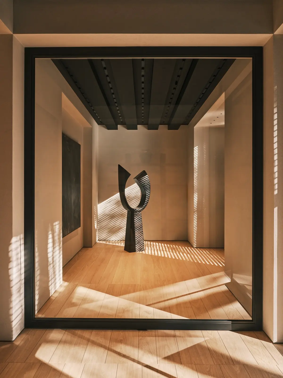 ZARA ouvre à Barcelone un nouveau flagship signé Vincent Van Duysen : un magasin-résidence qui réinvente l’expérience retail