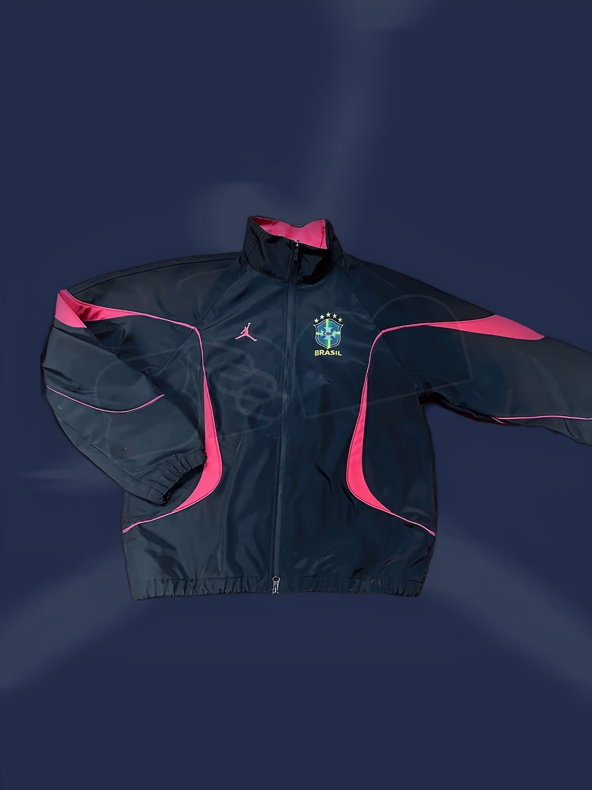 Blouson Brésil x Jordan pour la Coupe du monde 2026 : un design noir controversé qui bouscule les codes de la Seleção