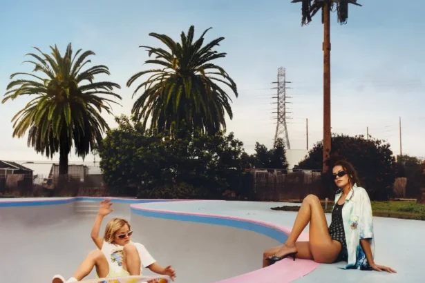 Casablanca signe une Californie fantasmée pour sa campagne Beach Club 2026