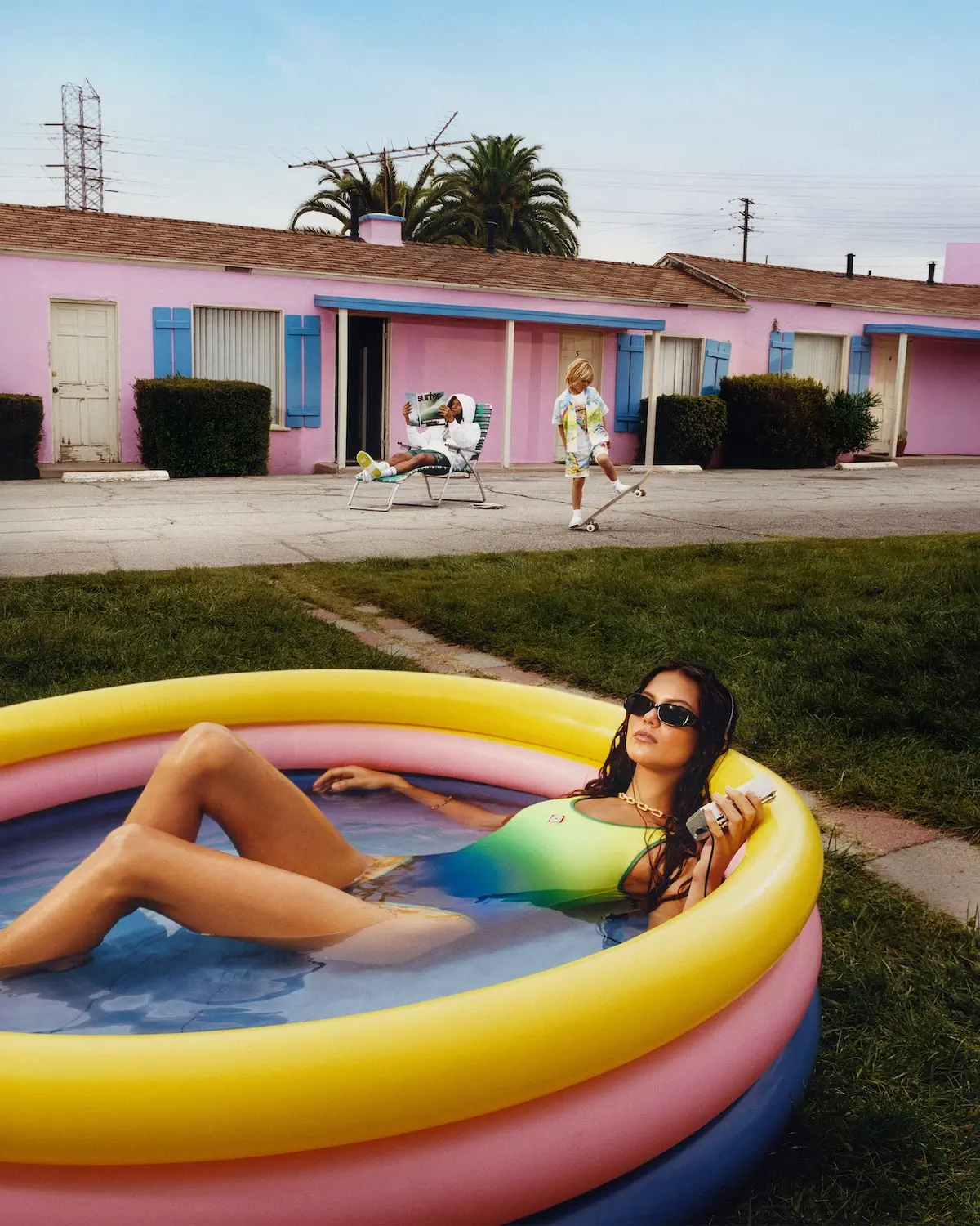 Casablanca signe une Californie fantasmée pour sa campagne Beach Club 2026