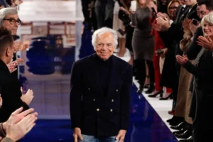 Ralph Lauren rejoue sa légende à Milan : un retour qui pourrait rebattre les cartes de la mode masculine