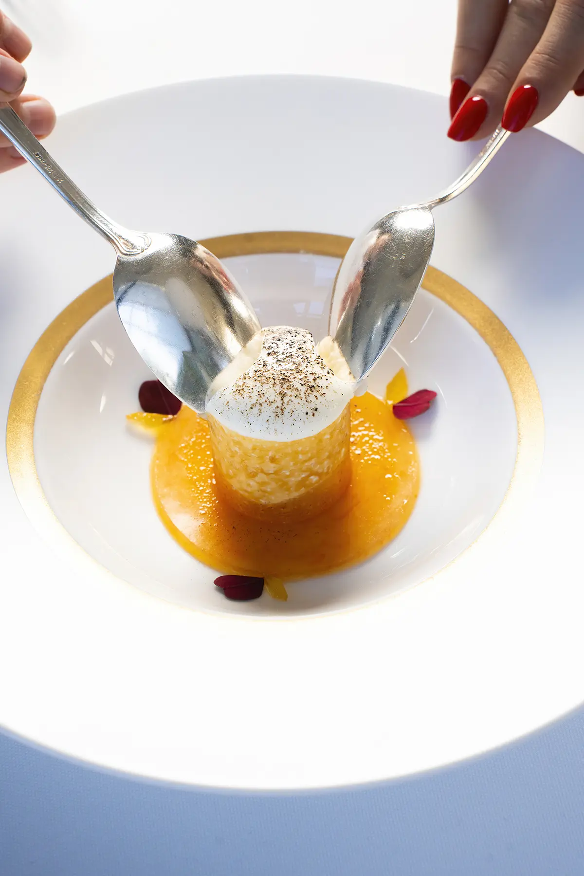 Fêtes Royales au Trianon Palace à Versailles : menus d’exception et luxe gastronomique