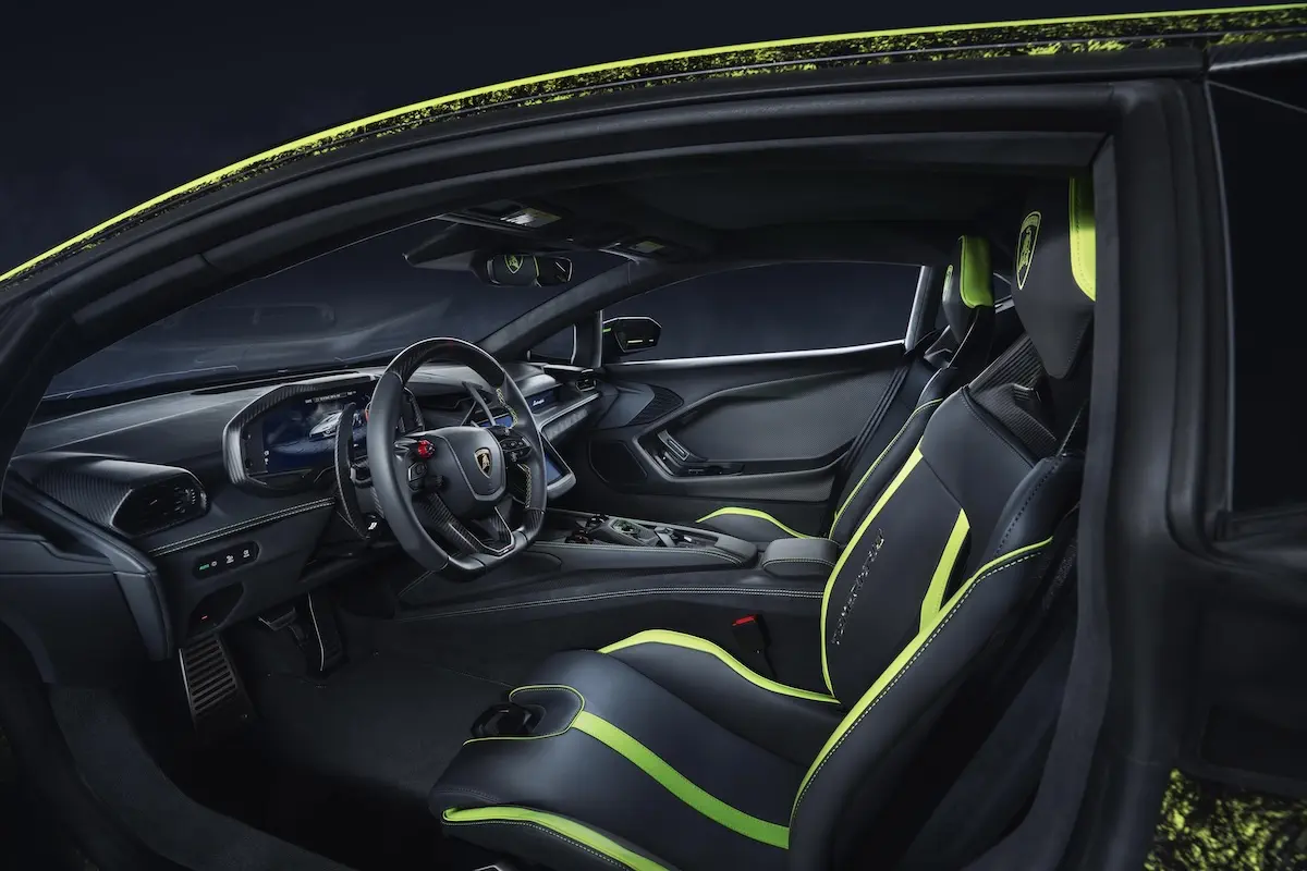 Lamborghini dévoile une Temerario Ad Personam unique à Art Basel Miami 2025