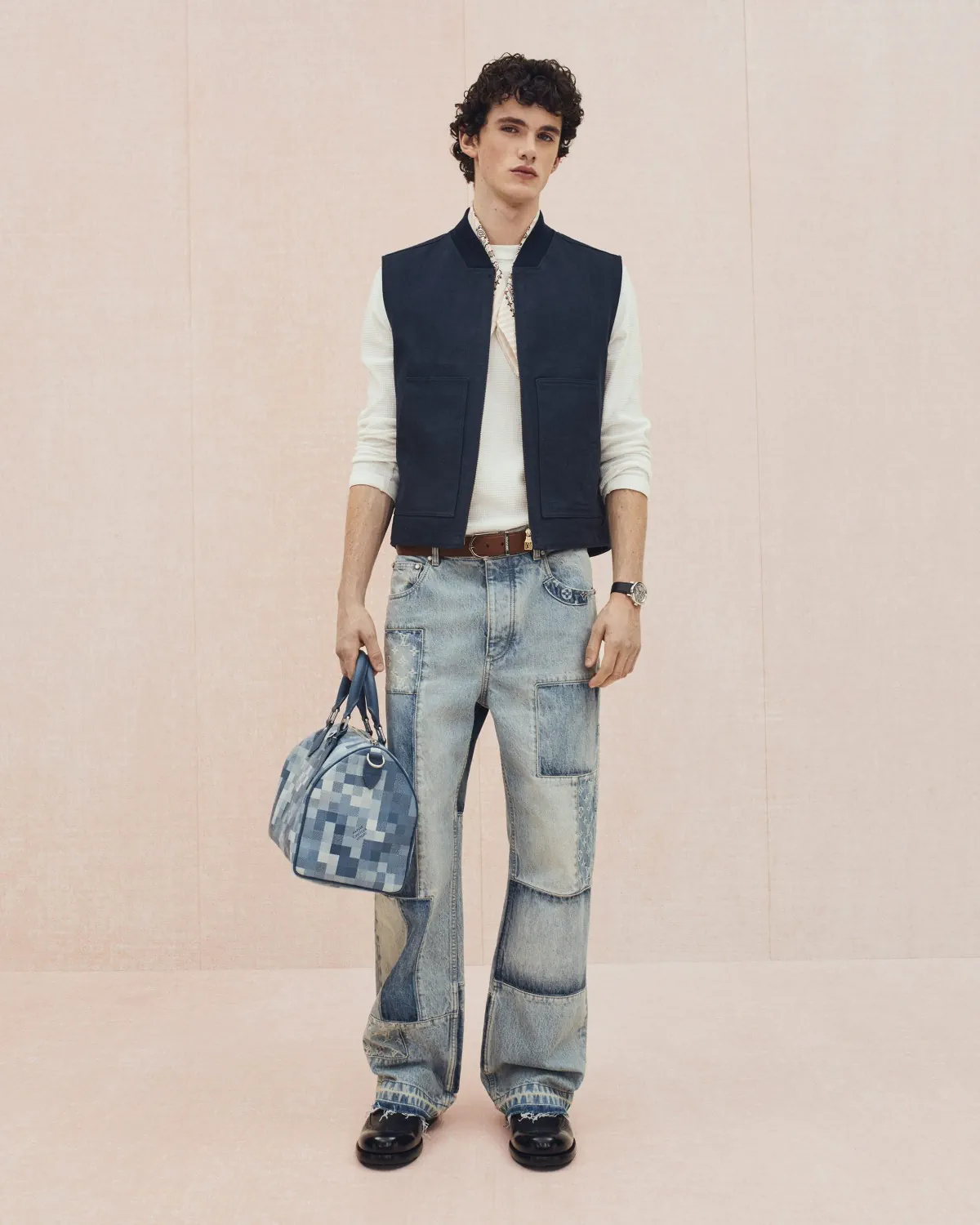 Louis Vuitton Pré-Automne 2026 : une balade stylistique dans le Central Park rêvé de Pharrell Williams