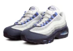 Nike célèbre encore la Air Max 95 avec la « Pencil Point », une OG aux reflets aquatiques