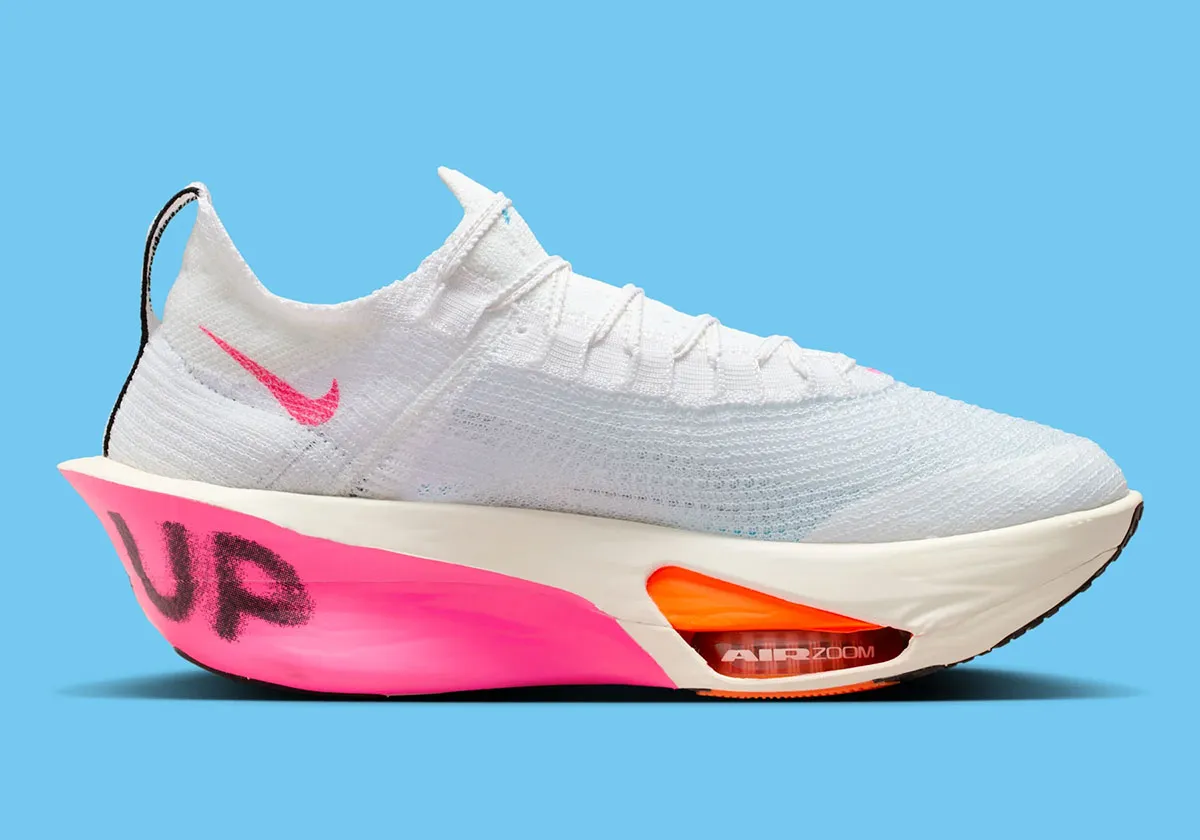 Nike AlphaFly 3 Pick Up The Pace 2 La Nike AlphaFly 3 « Pick Up The Pace » nous rappelle pourquoi on court