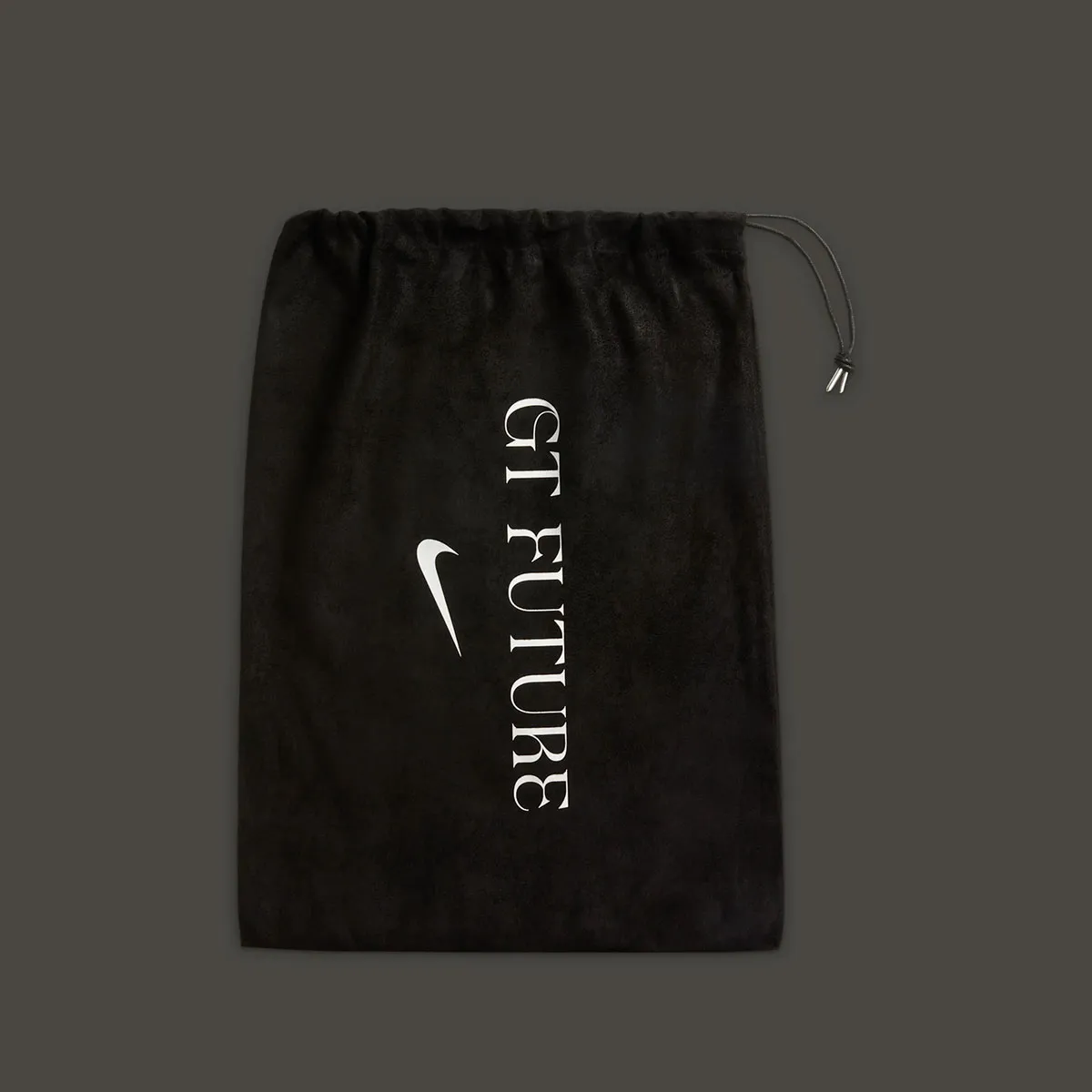 Nike GT Future « Lightning » : l’étincelle qui enflamme la scène basket cet hiver