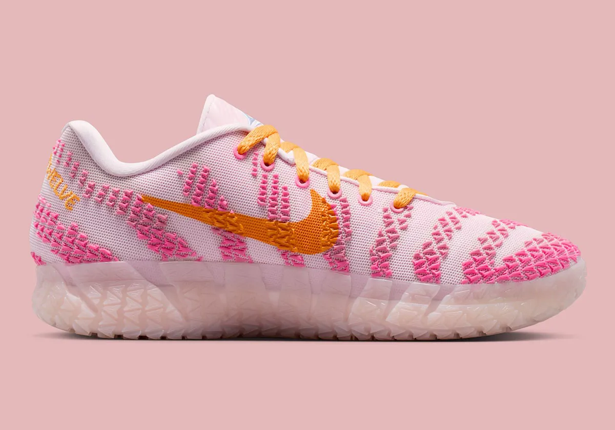 La Nike Ja 3 « Valentine’s Day » mise sur un rose qui ne plaît pas à tout le monde