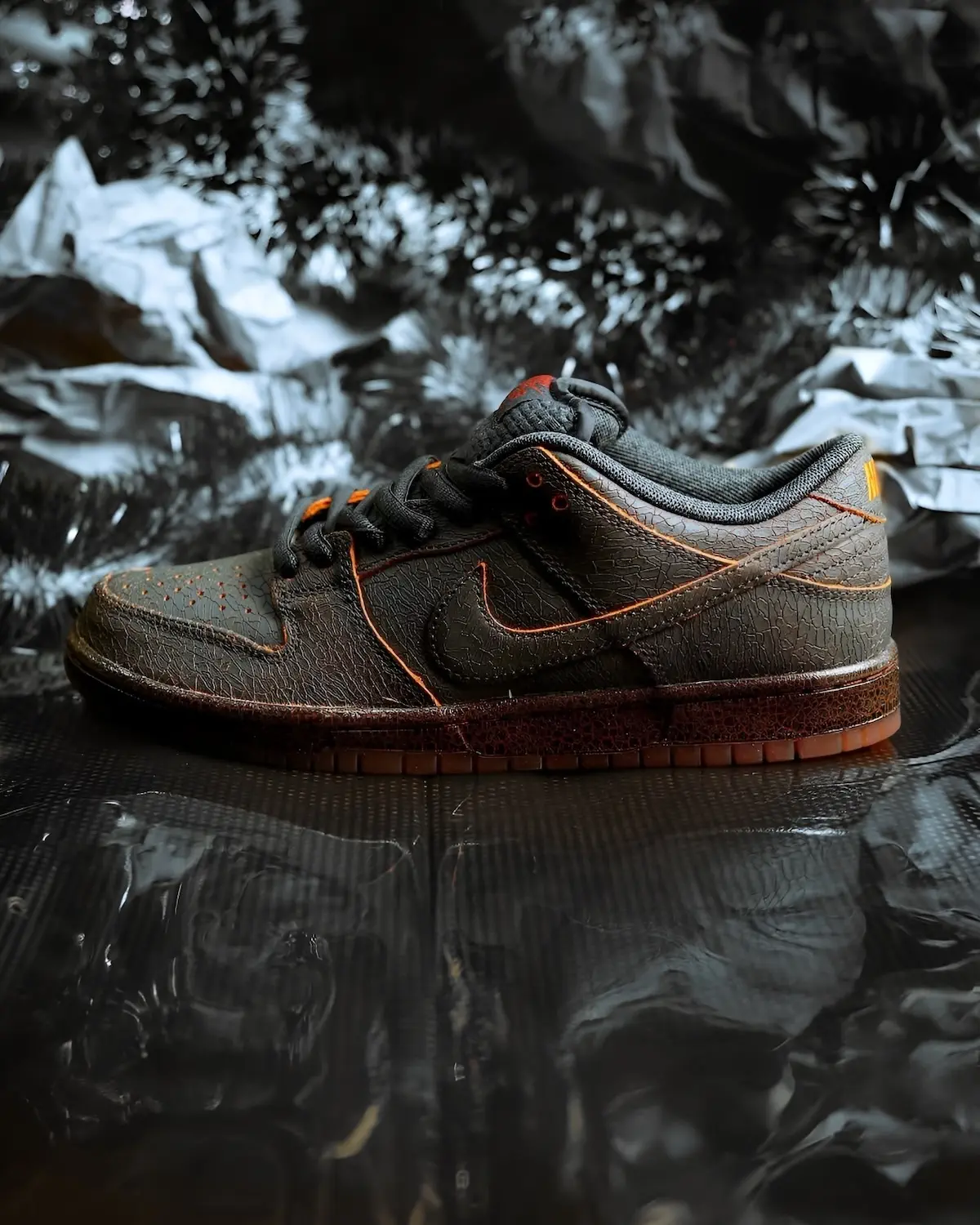 La Nike SB Dunk Low « Krampus » sera disponible le 2 décembre sur SNKRS